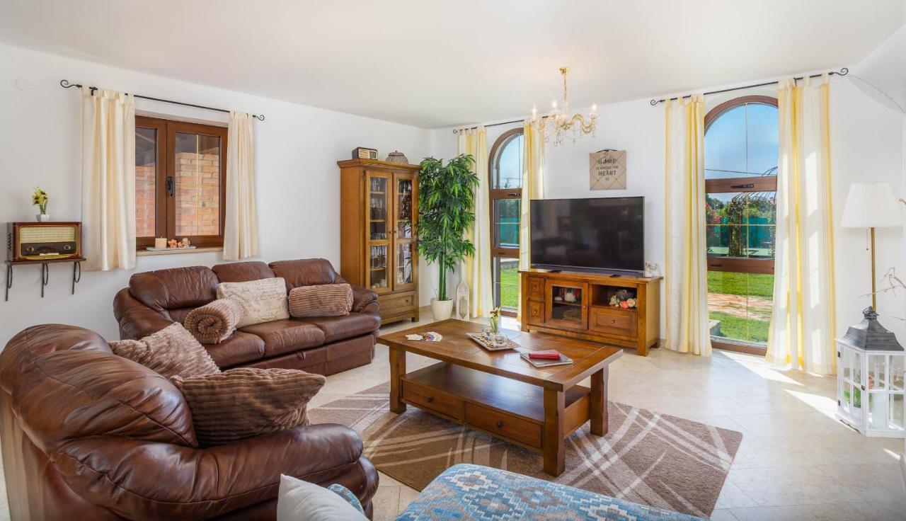 Villa Kamenica Kras Dış mekan fotoğraf